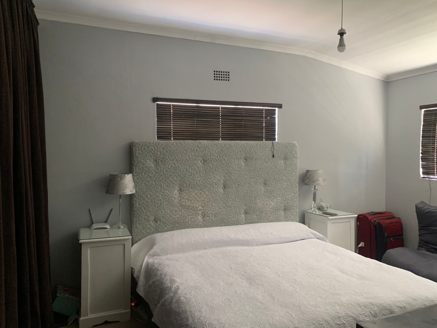 3 Bedroom Property for Sale in Lansdowne Western Cape